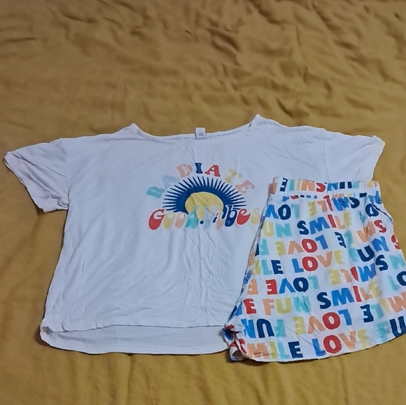 Old Navy Sleepwear Set - Picture 1 of 2